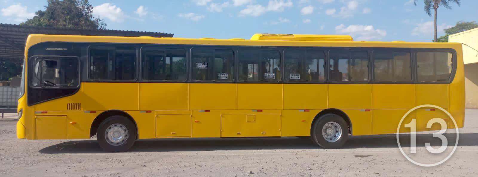 Mercedes-Benz OF 1721<br>Caio Apache VIP<br><span class="tit-anos">2015 | 2015</span>