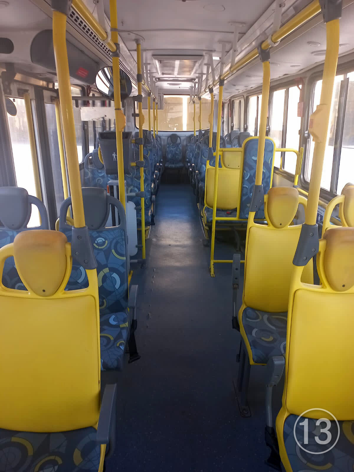 Mercedes-Benz OF 1721<br>Caio Apache VIP<br><span class="tit-anos">2015 | 2015</span> - Imagem 2