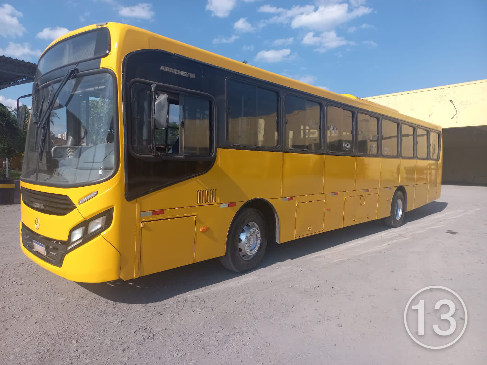 Mercedes-Benz OF 1721<br>Caio Apache VIP<br><span class="tit-anos">2015 | 2015</span> - Imagem 11