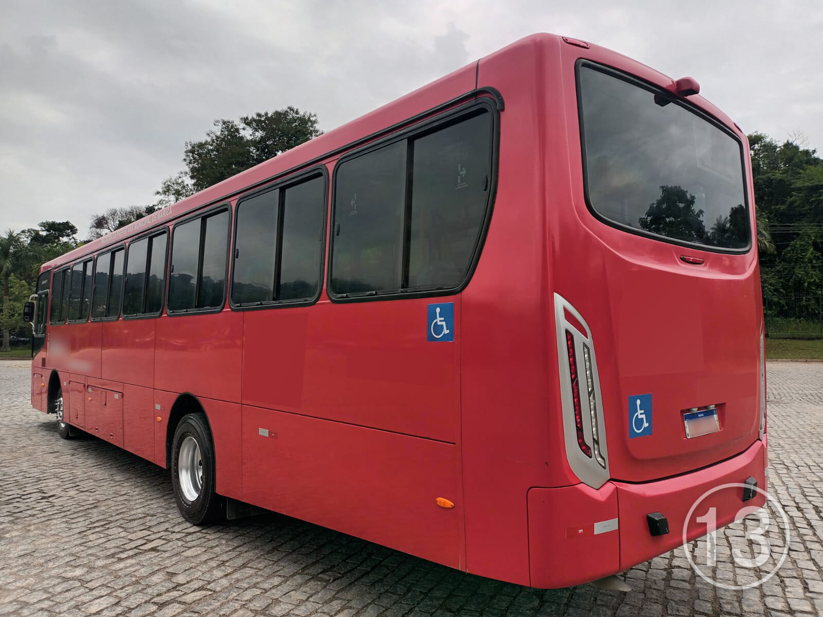 Mercedes-Benz OF 1721 L<br>Caio Apache VIP<br><span class="tit-anos">2018 | 2019</span> - Imagem 4
